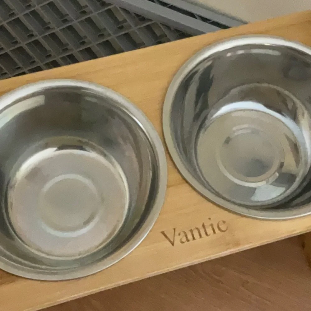 Vantic Bamboo Pet Feeder with Stainless Steel Bowls